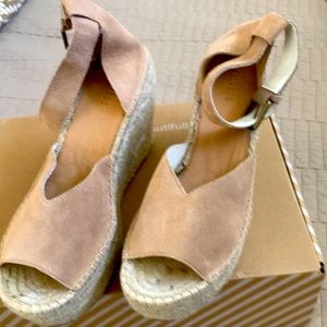 Brand new platform sandals
